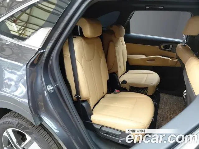 Kia Sorento 2022 — Фото 11/20