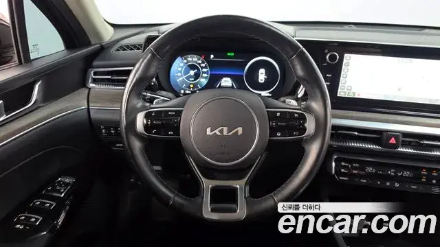 Kia K5 2022 — Фото 12/20
