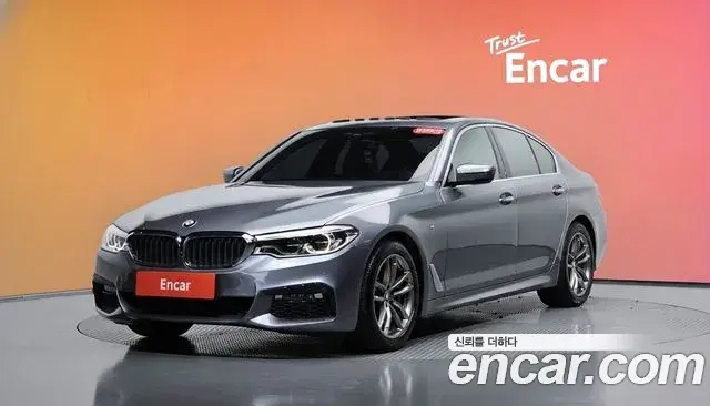 BMW 5 Series 2018 — Фото 1/20