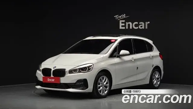 BMW 2 Series Active Tourer 2021 — Фото 1/20