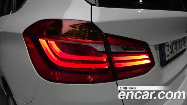 BMW 2 Series Active Tourer 2021 — Photo 15/33