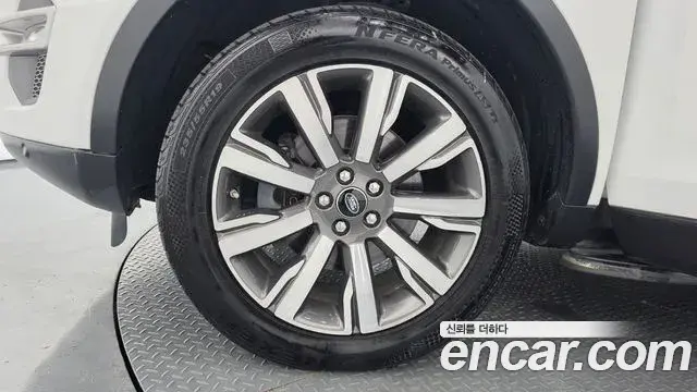 Land Rover Discovery Sport 2019 — ფოტო 34/34