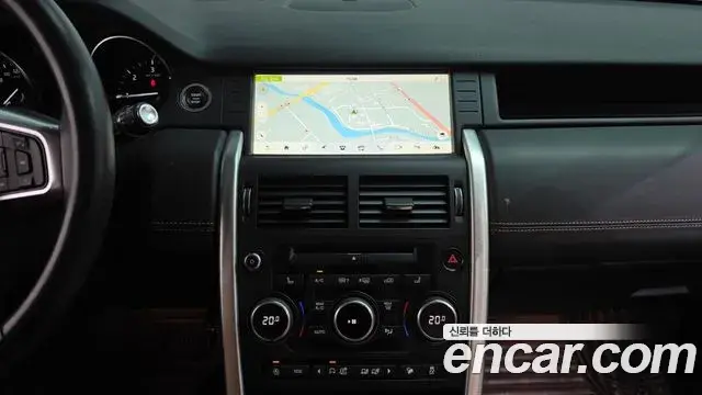 Land Rover Discovery Sport 2019 — ფოტო 29/34