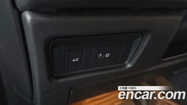 Land Rover Discovery Sport 2019 — ფოტო 20/34