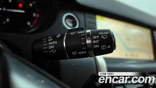 Land Rover Discovery Sport 2019 — ფოტო 33/34