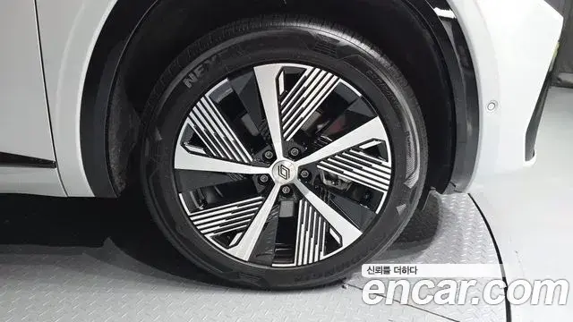 Renault Samsung Grand Koleos 2025 — Şəkil 11/31