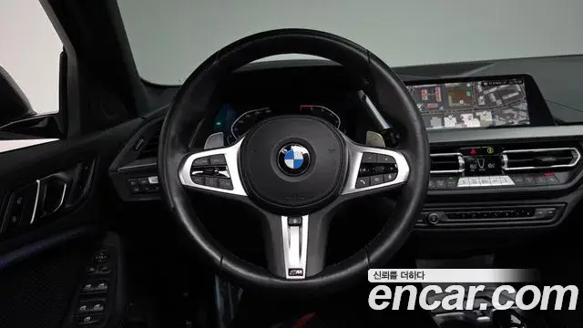 BMW 1 Series 2023 — Фото 15/20