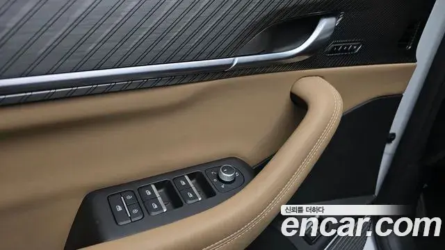 Renault Samsung Grand Koleos 2024 — Photo 10/20