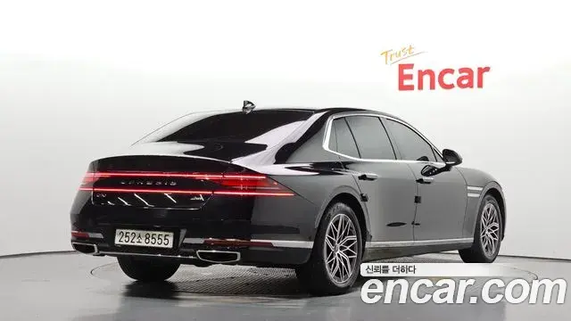 Genesis G90 2023 — Фото 2/20