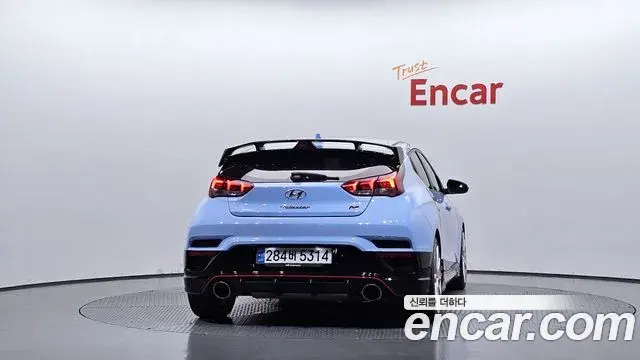 Hyundai Veloster 2021 — Фото 4/20