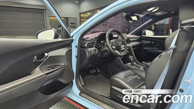 Hyundai Veloster 2021 — Фото 10/20