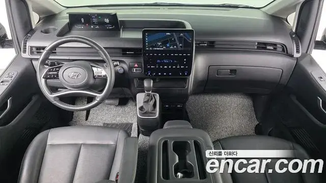 Hyundai Staria 2023 — Фото 7/20