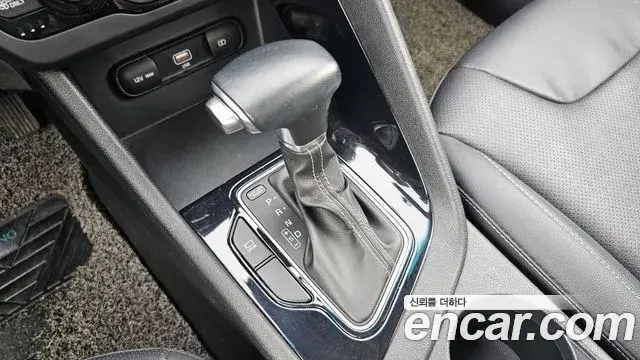 Kia Niro 2020 — Şəkil 14/20