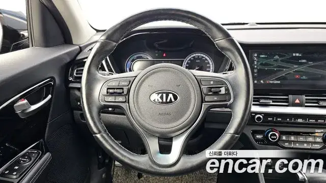 Kia Niro 2020 — Şəkil 18/20