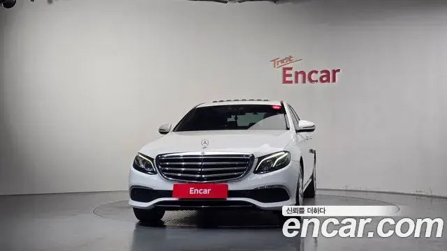 Mercedes-Benz E-Class 2018 — Фото 3/20