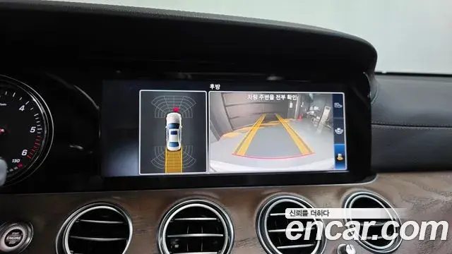 Mercedes-Benz E-Class 2018 — Фото 16/20