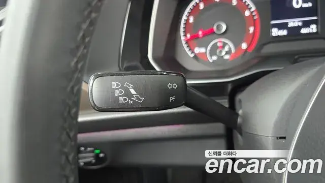 Volkswagen Jetta 2020 — Şəkil 19/33