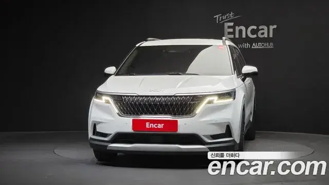 Kia Carnival 2021 — Фото 3/20