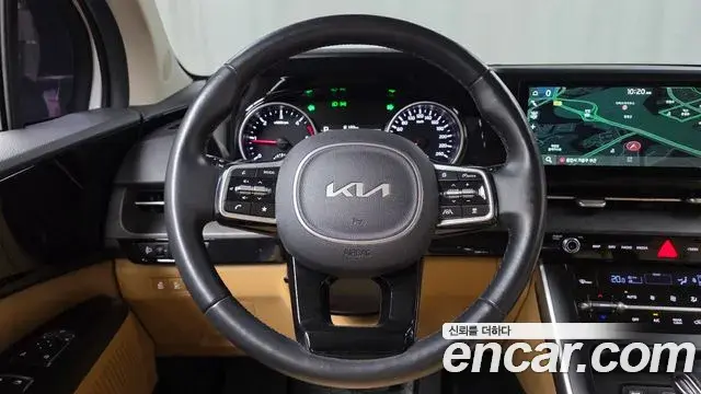 Kia Carnival 2021 — Фото 13/20