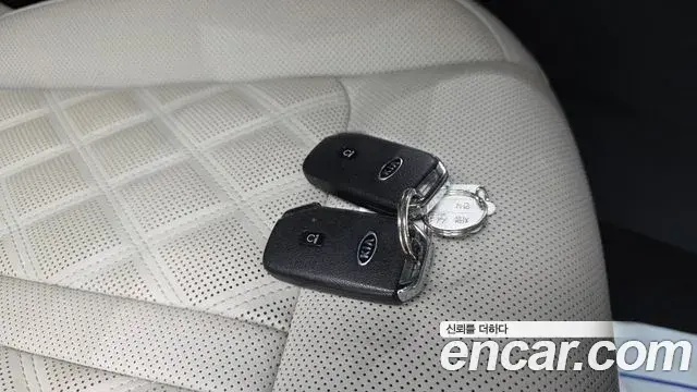 Kia Sorento 2020 — Фото 17/20