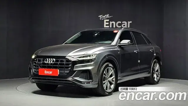 Audi Q7 2022 — Фото 1/20