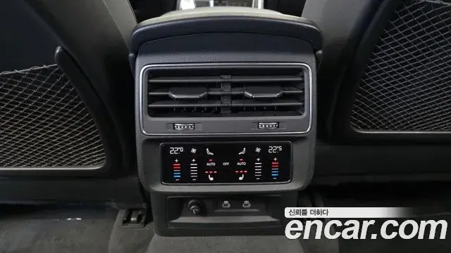 Audi Q7 2022 — Фото 19/20