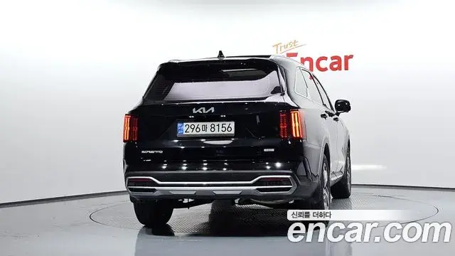 Kia Sorento 2022 — Фото 4/20