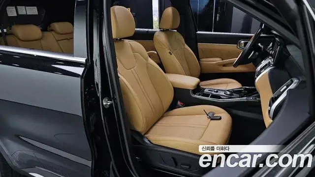 Kia Sorento 2022 — Фото 11/20