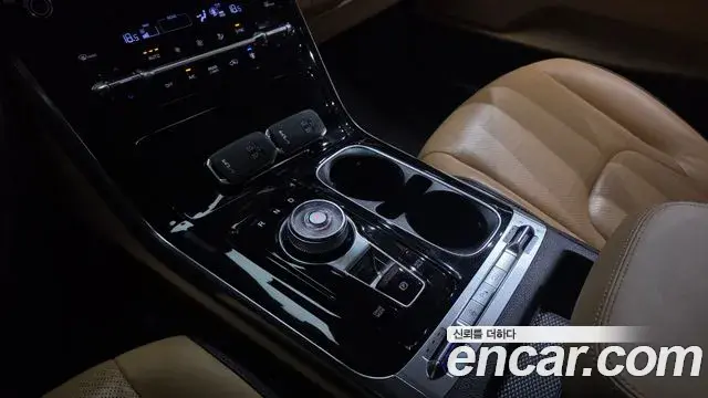 Kia Carnival 2021 — Фото 9/20