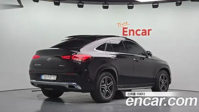 Mercedes-Benz GLE-Class 2021 — Фото 2/20