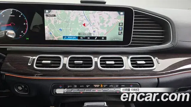 Mercedes-Benz GLE-Class 2021 — Фото 12/20