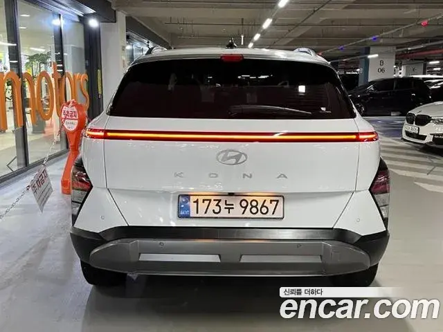 Hyundai Kona 2023 — Фото 4/18