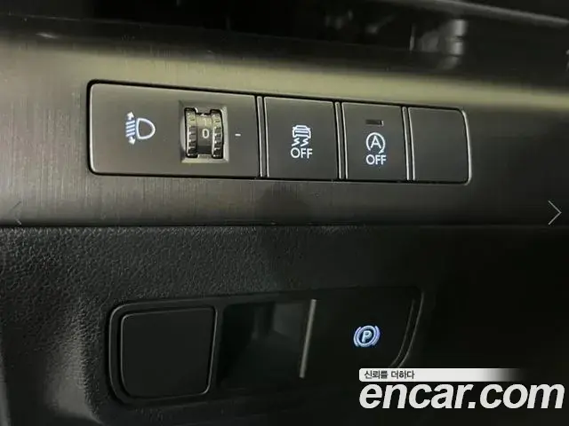 Hyundai Kona 2023 — Фото 13/18