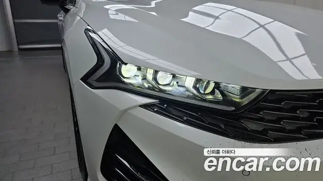 Kia K5 2020 — Photo 7/33