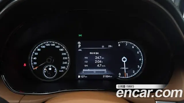 Genesis GV70 2023 — Photo 8/20