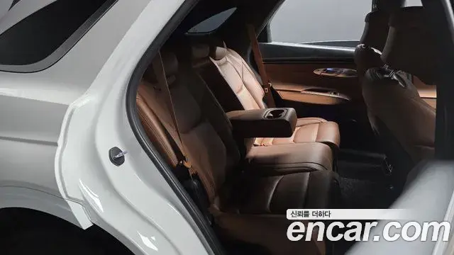 Genesis GV70 2023 — Photo 11/20