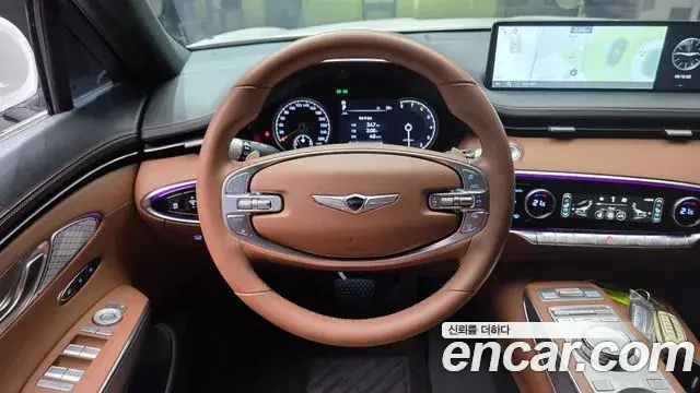 Genesis GV70 2023 — Photo 13/20