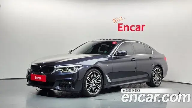 BMW 5 Series 2020 — Фото 10/20