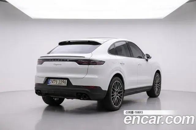 Porsche Cayenne 2022 — Фото 6/20
