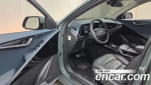 Kia Niro 2022 — Şəkil 15/35