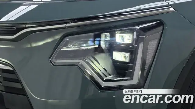 Kia Niro 2022 — Şəkil 11/35