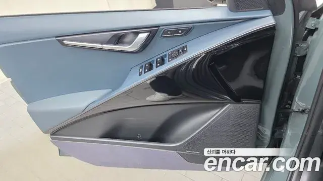 Kia Niro 2022 — Şəkil 21/35