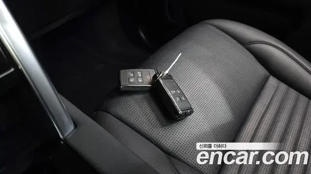 Land Rover Discovery Sport 2023 — Şəkil 20/34