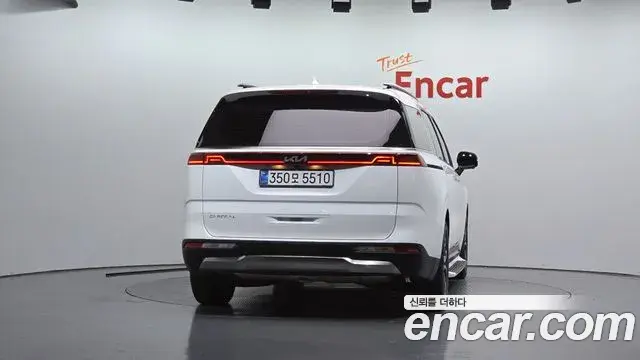 Kia Carnival 2022 — Фото 3/20