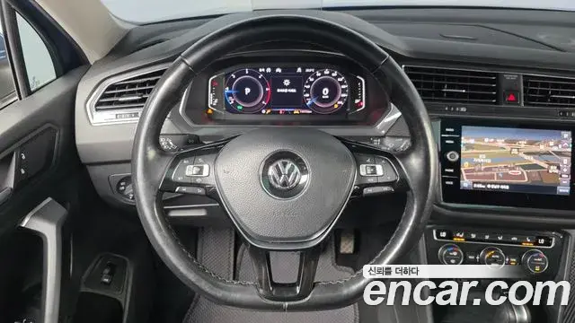 Volkswagen Tiguan Allspace 2020 — Фото 13/20