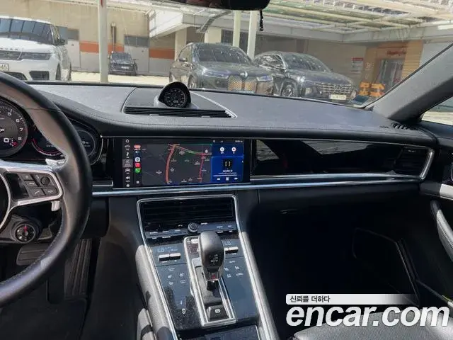 Porsche Panamera 2018 — Фото 4/17