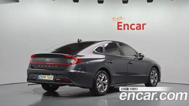 Hyundai Sonata 2021 — Фото 2/20