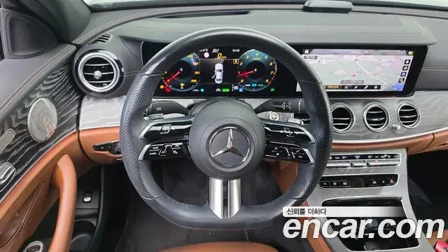 Mercedes-Benz E-Class 2021 — Фото 17/20