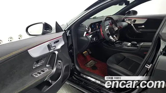 Mercedes-Benz CLA-Class 2022 — Фото 10/20