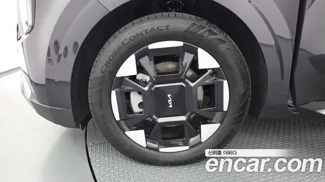 Kia Carnival 2024 — ფოტო 6/34